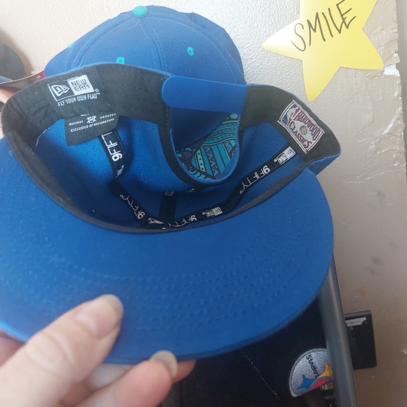 Hat - Picture 3 of 3